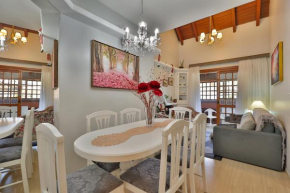 Duplex confortável pertinho do Mini Mundo